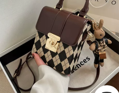 包包女2022新款包包高级感老花通勤斜挎包...