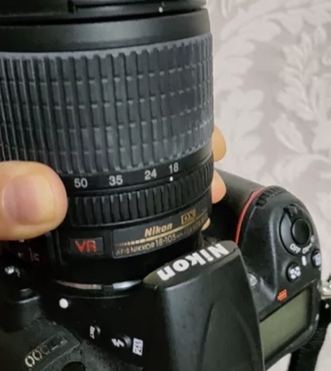 尼康单反相机D7000 ，自己买的玩没用几...