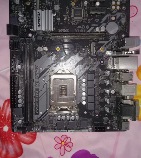 华擎b560  升级配置了，出主板。没有任...