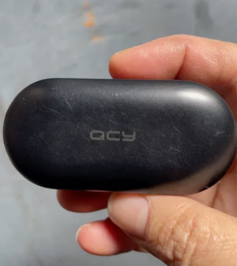 Qcy无线蓝牙耳机，少一只右耳，有需要私聊...