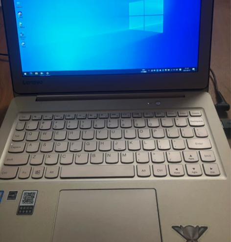 ?联想小新12寸笔记本 A壳正面有条划痕，...