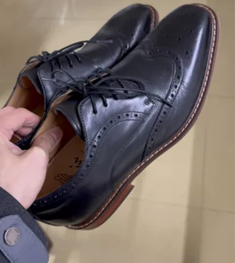 布洛克雕花男鞋商务正装真皮系带尖头皮鞋英伦...