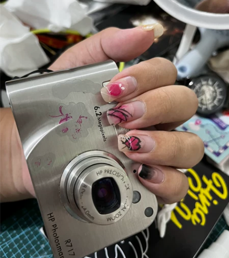 卖出个人自用闲置CCD～ 型号：惠普R71...