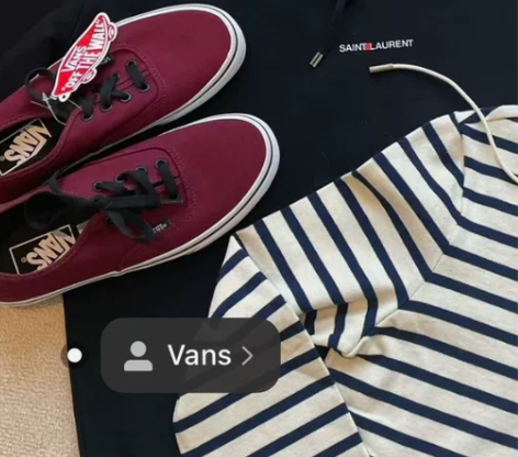 Vans 酒红色平底运动鞋 几乎全新!平时...