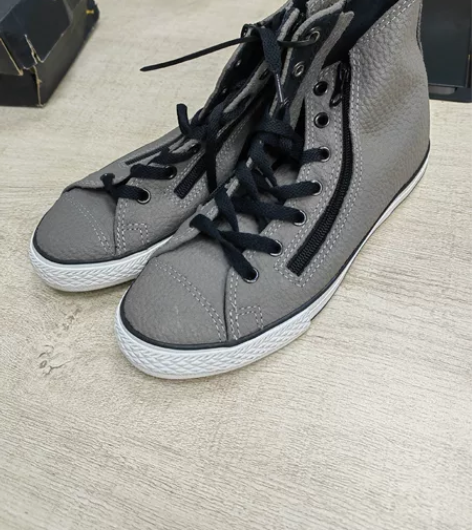 匡威无鞋盒处理高帮 37码，匡威偏大一码，...