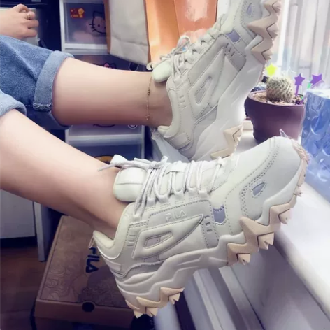 FILA斐乐OAKMONT系列，韩版跑步鞋...