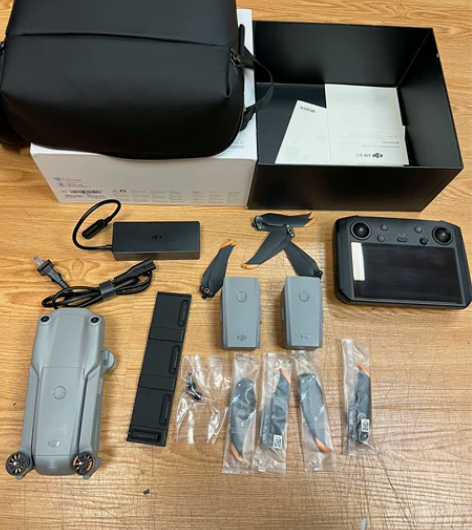 大疆Air2s带屏畅飞三电含充电管家   ...