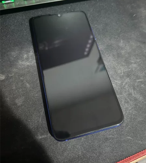 小米CC9 6+64g 自用备用机 九成新...