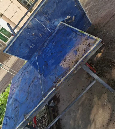 网上一千多买的乒乓球桌,露天日晒雨淋,桌面...