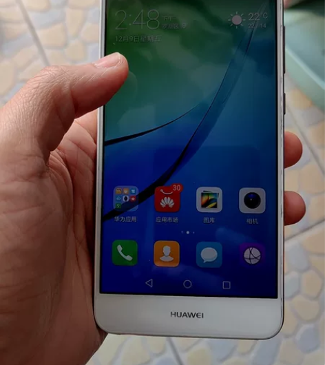 华为nova青春没有外放别的都好的，屏幕全...