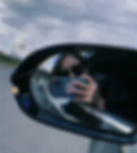 收一台红米k50至尊版，8256的。颜色不...