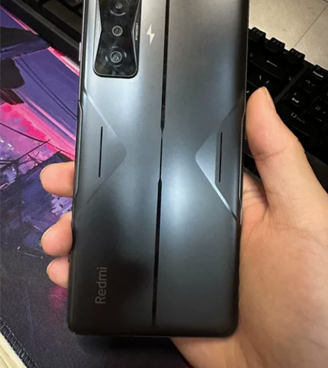 红米k50电竞版，全套都在 12+128 ...