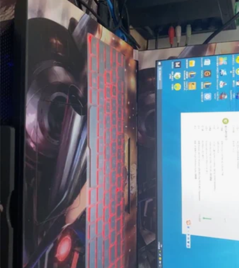 华硕飞行堡垒,1T128固态,16G内存,...