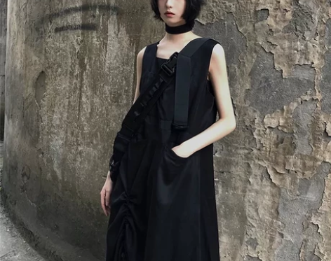 【万有引力博物馆】复古吊带连衣裙夏学生长裙...