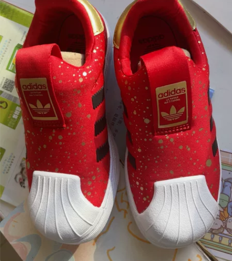 阿迪达斯儿童运动鞋贝壳鞋12.5K31码1...