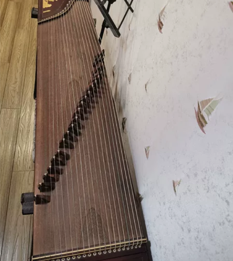 古筝闲置处理一下，已经不用了，弦要调过来，...