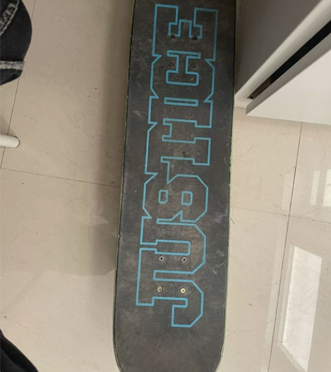 ?沸点JUSTICE滑板 买了快一年了，崴...