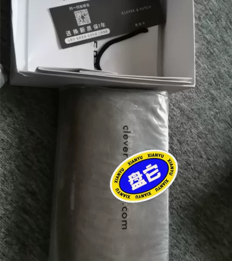 女士小斜挎包，知名品牌的没有拆开，识货的过...