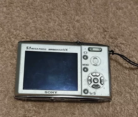 索尼经典老相机  DSC-T5  真正的复...