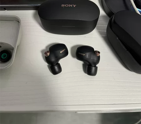 索尼xf1000xm4，箱说全，带发票。电...