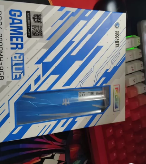 影驰小蓝条 8g 3200 京东10月购入...