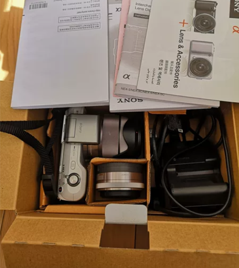 sony微单NEX-3D 所有配件和充电器...