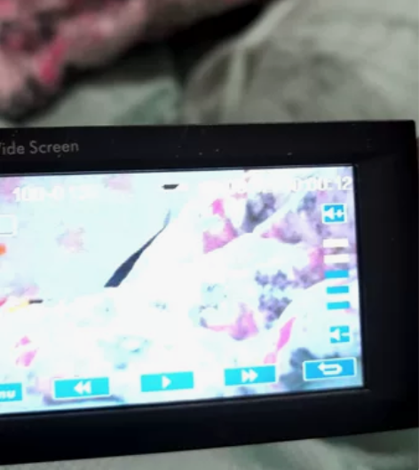 HP摄像机，型号V5060h。八成新。有点...