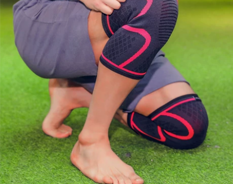 劳拉之星运动跑步战术护膝防滑篮球骑行羽毛球...