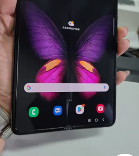 三星  Galaxy Fold   F90...