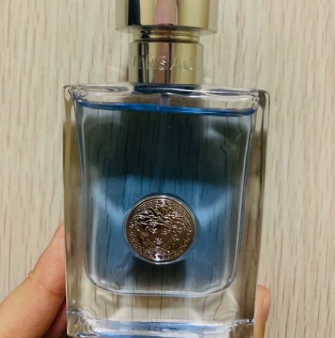 范思哲同名香水 50ml 几乎全新保正 爽...