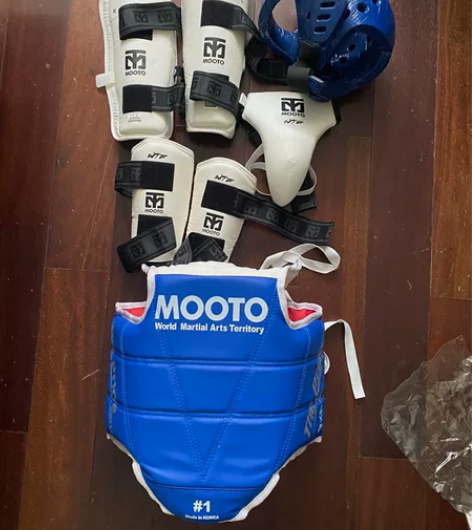 mooto儿童跆拳道实战护具全套 适合12...