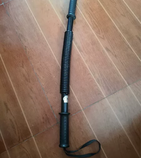 臂力棒，30kg，8成新，限自提 明显使用...