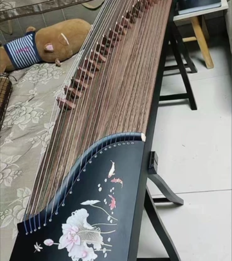 艺术生自用考级古筝5000多入手的没怎么用...