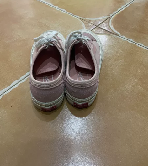 Vans板鞋 35 樱花粉 穿着太大的 低...