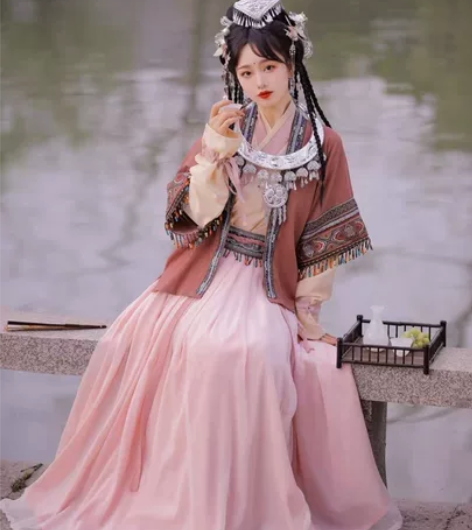 裳云兮原创【燕奴娇】汉服女宋制半袖褶裙苗疆...