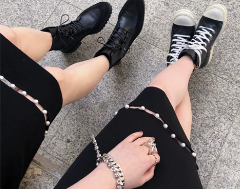 CMOD 夏天穿的珍珠铅笔裙弹力针织及膝裙...