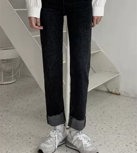 【包邮】优选项/自带拉腿特效 高腰直筒牛仔...