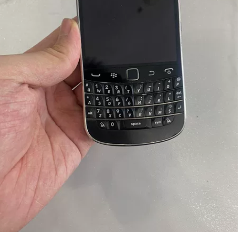 黑莓手机可以正常使用，无拆无修，无磕无碰 ...