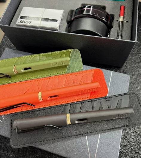 低价甩卖,三百多套全新未拆封德国凌美钢笔,...