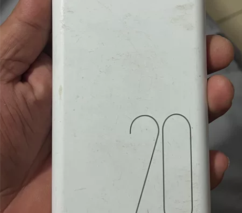 罗马仕充电宝超大容量20000毫 感兴趣的...