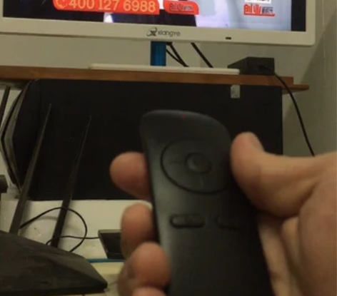 联想小新padpro2020款，屏幕磕破了...