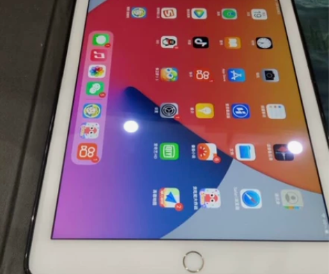 ipad  2019 128g wifi版...