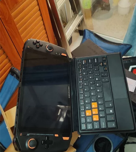 壹号本xplayer 1S  8.4触摸屏...