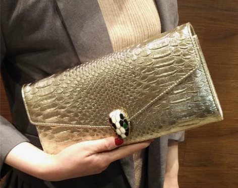 2022新款手拿包女士鳄鱼纹百搭手包大容量...