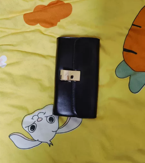 黑色手拿包 有链条全新未使用