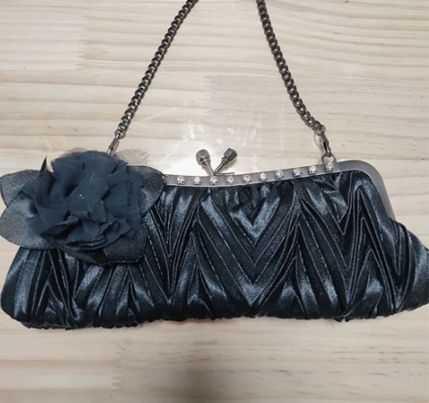 日本聚会手拿包 有吊牌 全新未使用带吊牌