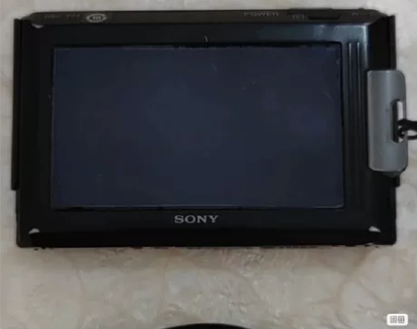 包邮出一个索尼T77的ccd小相机，功能完...