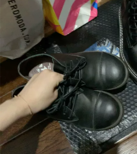 [转卖]极简复古风 2015秋季新款粗跟单...