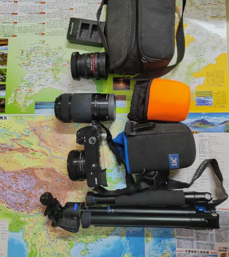 索尼微单套机a6000，索尼长焦镜头55-...