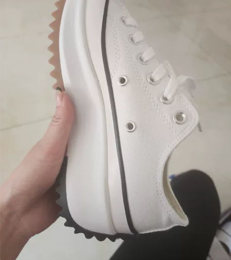 匡威厚底帆布鞋松糕鞋，235码，全新，白色...